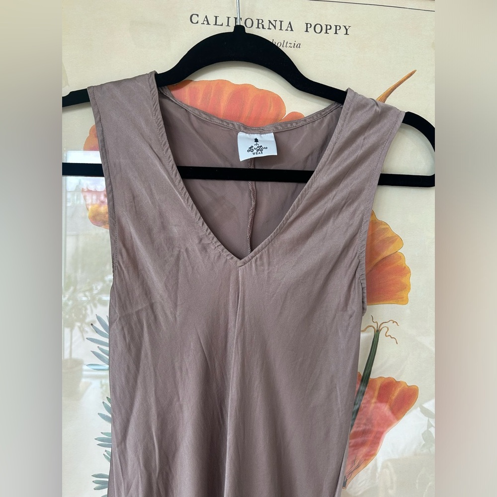 Simple Dress - Picture 5 of 5